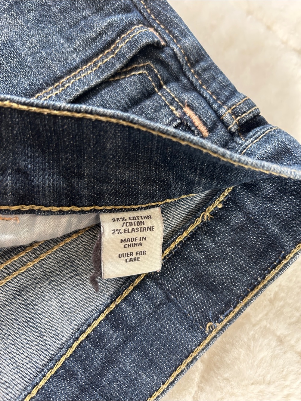 Abercrombie & Fitch Indigo Blue Low-Rise Denim Stretch Shorts size 8 - Picture 2 of 5